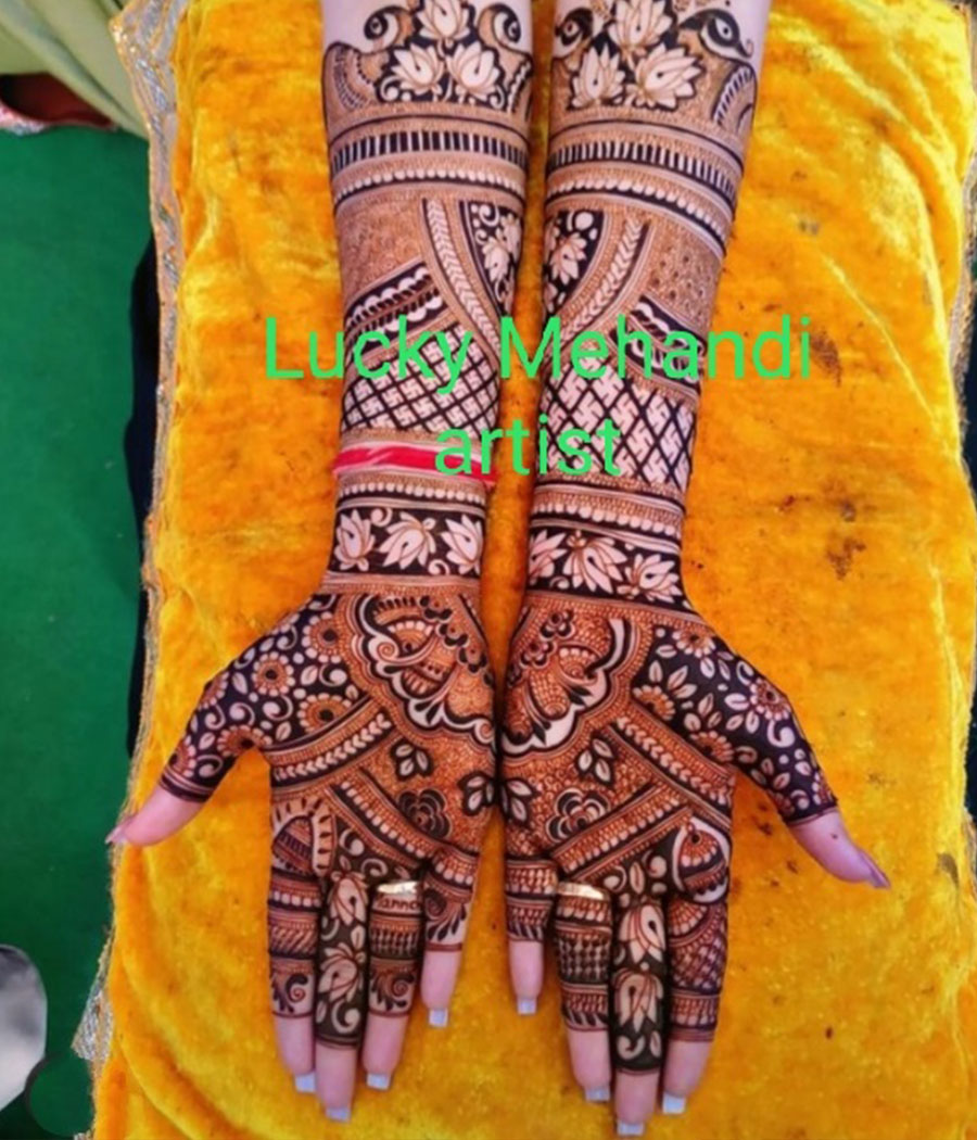 Famous Bridal Mehndi Artist